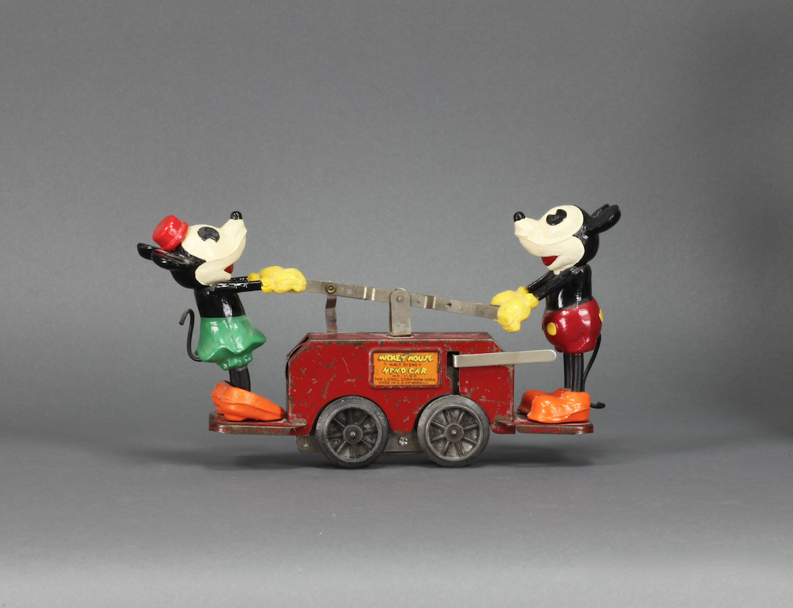 Lionel Train Mickey Mouse & Donald Duck Handcar Collectible Toy Tradition Classic Toy G Scale Disney Theme Operational Train 87207