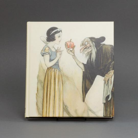 Amazon.com: Walt Disney's Snow White And The Seven Dwarfs