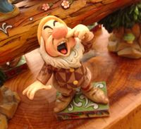 Seven Dwarf Days: Sneezy!